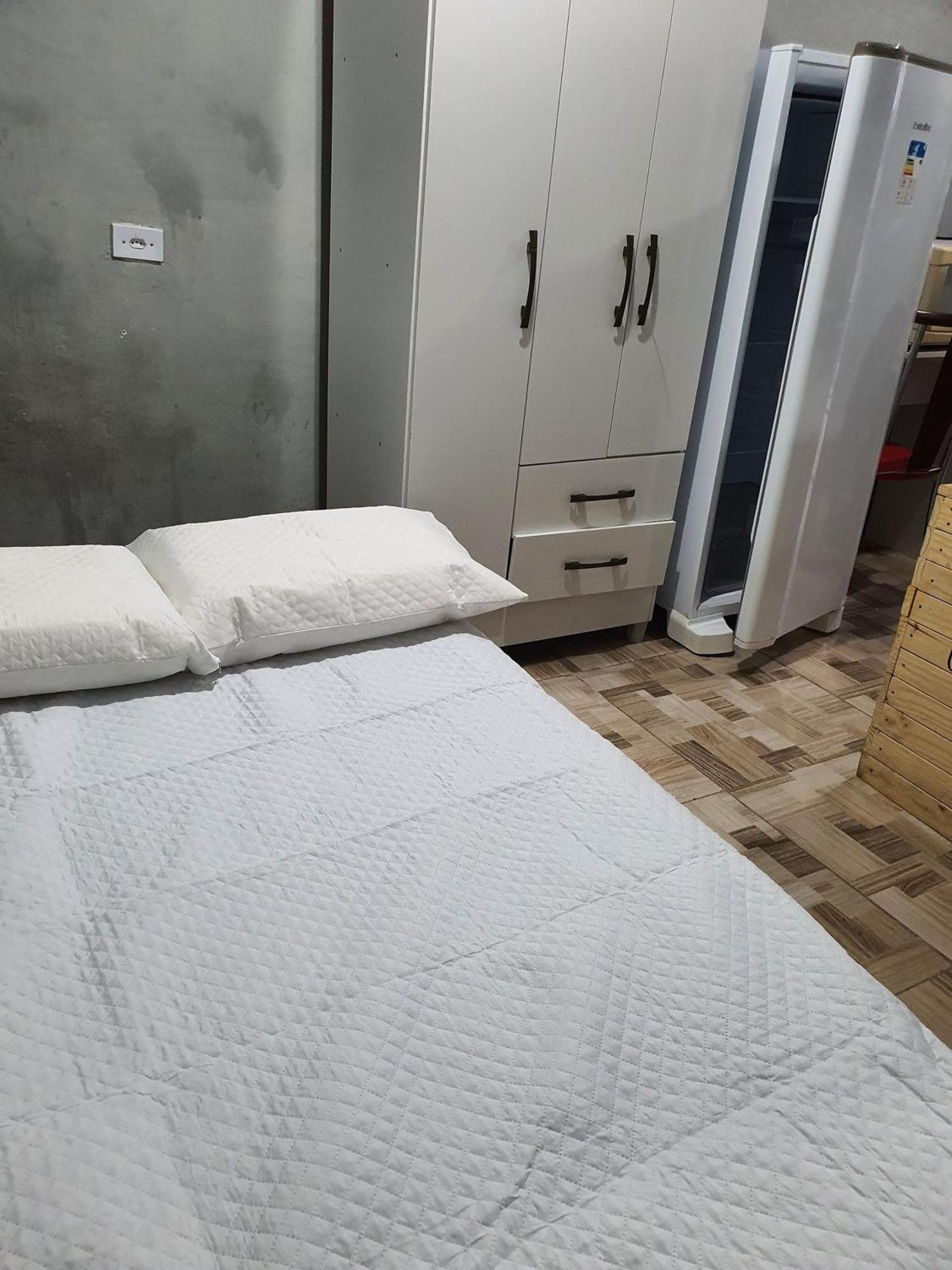 Ferienwohnung Kitnets Aconchegantes Proximo Ao Shopping Curitiba Exterior foto